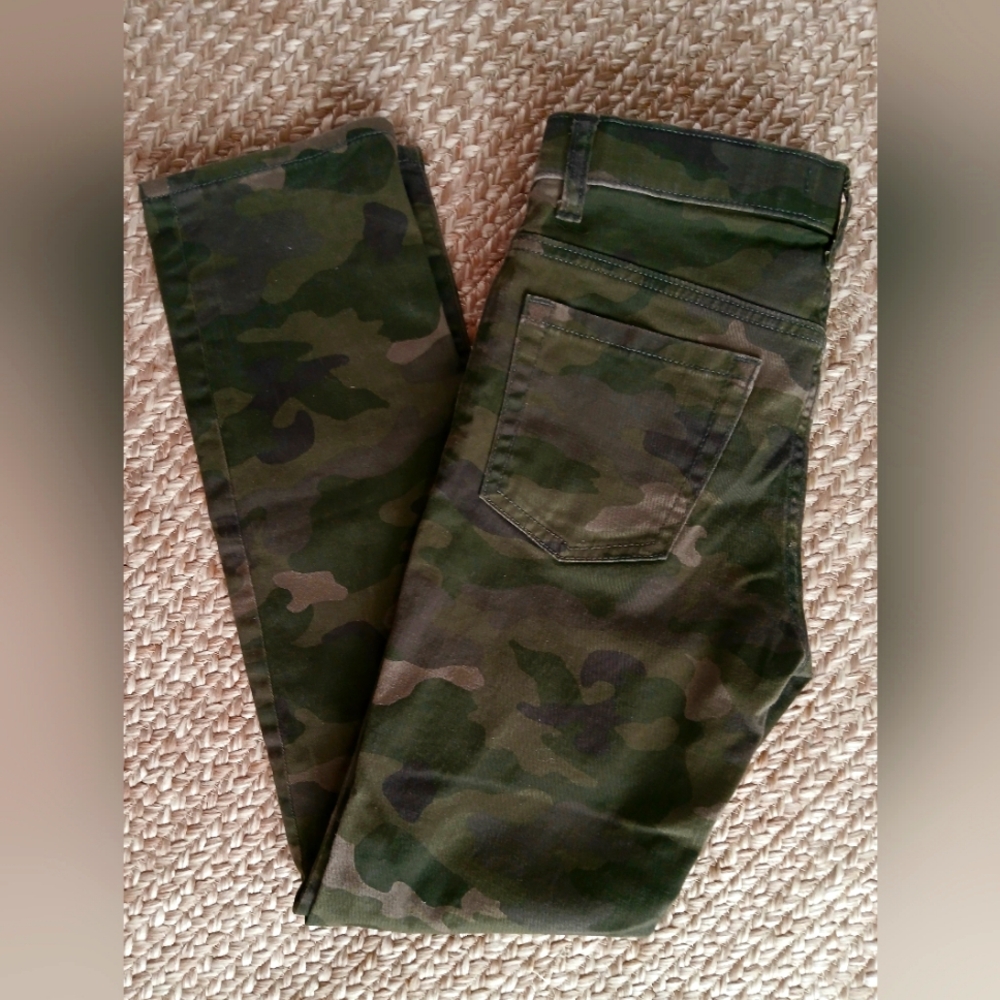 Old Navy Boys Size 12 Karate Jeans Green Camo